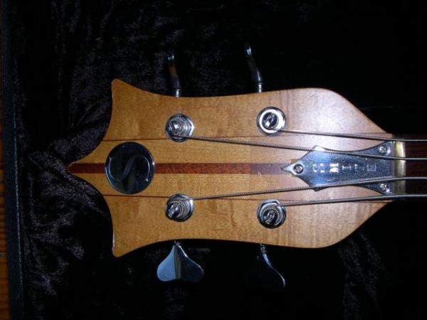 Head stock