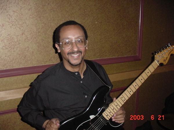 Orville Saunder - Guitar - the man from the Blackbyrds!