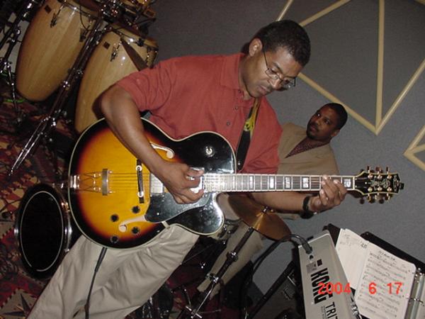 Ronny Smith - Guitar - Smooth Jazz artist