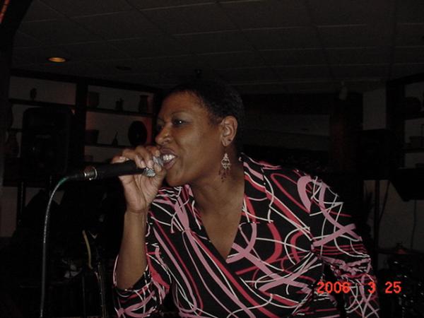 Susan Summer - Vocals